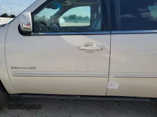2013 Cadillac Escalade Premium with VIN 1GYS4CEF6DR248440, listed as a Copart auction lot 73847934 with 148,505 mi miles and Salvage Title. Bid and sale history available at carsss.com. Image 13.