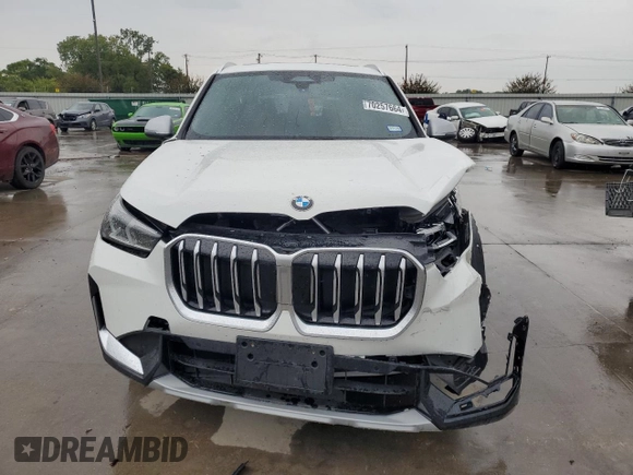 2024 BMW X1 xDrive28i with VIN WBX73EF06R5Y36747, listed as a Copart auction lot 70257664 with 5,756 mi miles and Salvage Title. Bid and sale history available at carsss.com. Image 5.