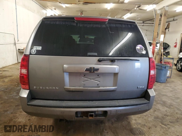 2008 Chevrolet Suburban Commercial with VIN 1GNFK16328J230440, listed as a Copart auction lot 46373895 with 250,370 mi miles and Clean Title. Bid and sale history available at carsss.com. Image 6.