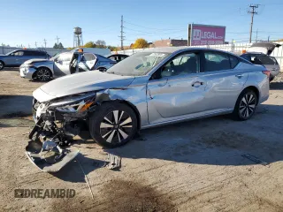 2021 Nissan Altima 2.5 SV with VIN 1N4BL4DV6MN366444, listed as a Copart auction lot 77583564 with 78,746 mi miles and Salvage Title. Bid and sale history available at carsss.com. Image 1.