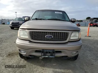 2001 Ford Expedition Eddie Bauer with VIN 1FMPU18L31LB70212, listed as a Copart auction lot 50969355 with 100,311 mi miles and Clean title. Bid and sale history available at DreamBid. Image 5.