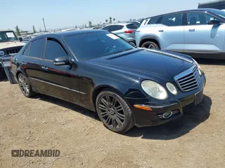 2007 Mercedes-Benz E 350 z VIN WDBUF56X77A995624, wystawiony jako IAAI lot #42305554 z przebiegiem 159 411 mil mil oraz . Historia ofert i sprzedaży dostępna na DreamBid. Obrazek 1.