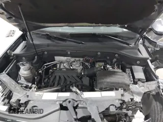 2022 Volkswagen Atlas SE z VIN 1V2KE2CA1NC206765, wystawiony jako IAAI lot #41876747 z przebiegiem 83 304 mil mil oraz . Historia ofert i sprzedaży dostępna na DreamBid. Obrazek 10.