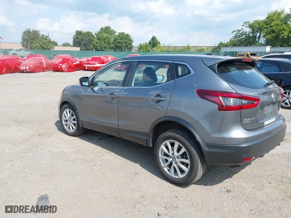 2021 Nissan Rogue Sport S with VIN JN1BJ1AW4MW438055, listed as a IAAI auction lot 40187237 with 68,858 mi miles. Bid and sale history available at carsss.com. Image 3.