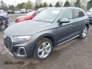 2023 Audi Q5 S line Premium Plus z VIN WA1EAAFY1P2044460, wystawiony jako IAAI lot #42003132 z przebiegiem 28 434 mil mil oraz . Historia ofert i sprzedaży dostępna na DreamBid. Obrazek 2.