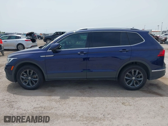 2022 Volkswagen Tiguan SE с VIN 3VV2B7AX2NM051870, выставлен на аукционе IAAI как лот 42250350 с пробегом 72 257 миль миль и . История ставок и продаж доступна на DreamBid. Изображение 14.