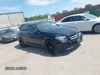 2015 Mercedes-Benz C 300 Luxury with VIN 55SWF4KB0FU024371, listed as a IAAI auction lot 42056336 with 50,530 mi miles and . Bid and sale history available at DreamBid. Image 1.