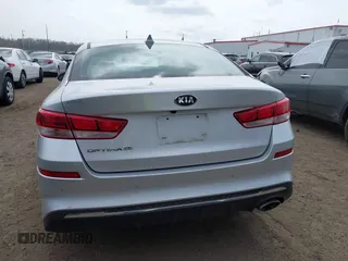 2020 Kia Optima LX with VIN 5XXGT4L30LG392371, listed as a IAAI auction lot 41951157 with 88,491 mi miles. Bid and sale history available at carsss.com. Image 16.