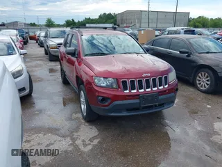 2017 Jeep Compass Sport SE z VIN 1C4NJDBBXHD104167, wystawiony jako IAAI lot #42455982 z przebiegiem 171 872 mil mil oraz . Historia ofert i sprzedaży dostępna na DreamBid. Obrazek 1.