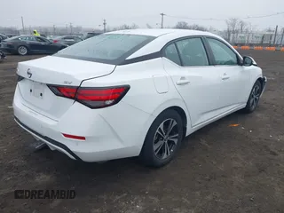 2022 Nissan Sentra SV z VIN 3N1AB8CV3NY307506, wystawiony jako IAAI lot #41830376 z przebiegiem 6 899 mil mil oraz . Historia ofert i sprzedaży dostępna na DreamBid. Obrazek 4.