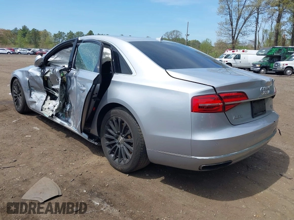 2015 Audi A8 4.0T z VIN WAU32AFD2FN038880, wystawiony jako IAAI lot #42138932 z przebiegiem 102 968 mil mil oraz . Historia ofert i sprzedaży dostępna na DreamBid. Obrazek 3.
