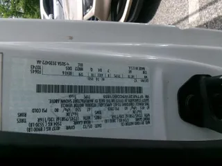 2012 Ford Econoline Cargo Recreational z VIN 1FTNE2EW5CDB01855, wystawiony jako IAAI lot #42356675 z przebiegiem 133 864 mil mil oraz . Historia ofert i sprzedaży dostępna na DreamBid. Obrazek 1.