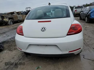 2014 Volkswagen Beetle 2.5L w/Sun with VIN 3VWJP7AT7EM613977, listed as a Copart auction lot 89251315 with 101,885 mi miles and Salvage Title. Bid and sale history available at DreamBid. Image 6.