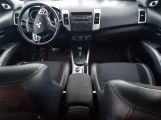 2008 Mitsubishi Outlander SE with VIN JA4LT31W08Z020534, listed as a Copart auction lot 87426084 with 170,591 mi miles and Non repairable. Bid and sale history available at DreamBid. Image 8.