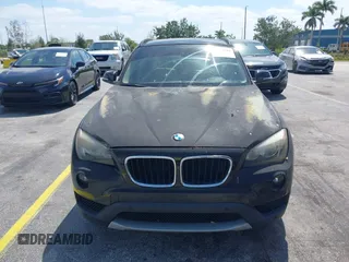 2013 BMW X1 28i z VIN WBAVM1C55DVW43523, wystawiony jako IAAI lot #42099204 z przebiegiem 108 566 mil mil oraz . Historia ofert i sprzedaży dostępna na DreamBid. Obrazek 6.