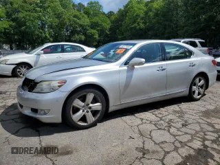 2011 Lexus LS 460 z VIN JTHBL5EF6B5105009, wystawiony jako Copart lot #56377035 z przebiegiem 99 513 mil mil oraz Szkody całkowita. Historia ofert i sprzedaży dostępna na DreamBid. Obrazek 1.