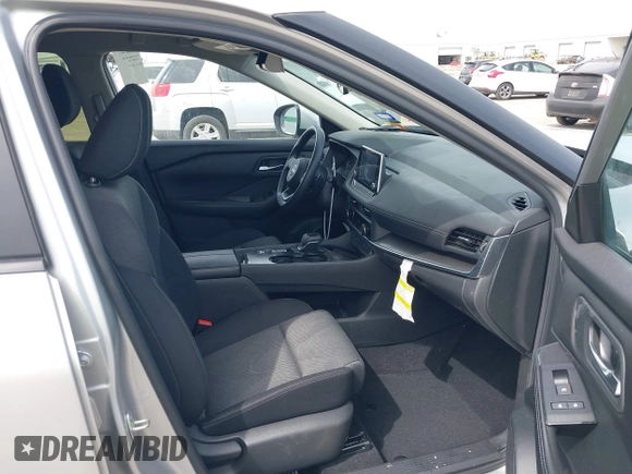 2024 Nissan Rogue SV with VIN JN8BT3BA9RW351981, listed as a IAAI auction lot 41801994 with 124,638 mi miles and . Bid and sale history available at carsss.com. Image 5.
