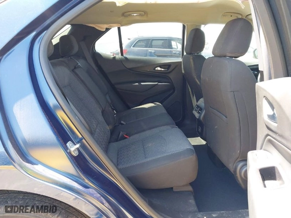 2022 Chevrolet Equinox LT with VIN 2GNAXKEV1N6131220, listed as a IAAI auction lot 41726514 with 60,462 mi miles. Bid and sale history available at carsss.com. Image 8.