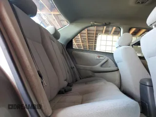 2001 Toyota Camry CE z VIN JT2BG22K610585062, wystawiony jako Copart lot #50842765 z przebiegiem 73 035 mil mil oraz Szkoda całkowita • Salvage title. Historia ofert i sprzedaży dostępna na DreamBid. Obrazek 10.