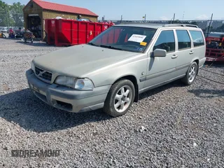 2000 Volvo V70 with VIN YV1LZ56D9Y2721437, listed as a IAAI auction lot 42455046 with 223,234 mi miles and . Bid and sale history available at DreamBid. Image 2.