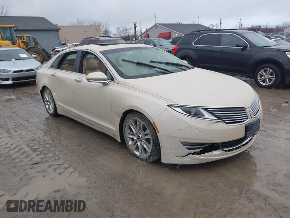 2015 Lincoln MKZ z VIN 3LN6L2J96FR618325, wystawiony jako IAAI lot #41046851 z przebiegiem Nie podano mil oraz . Historia ofert i sprzedaży dostępna na DreamBid. Obrazek 1.