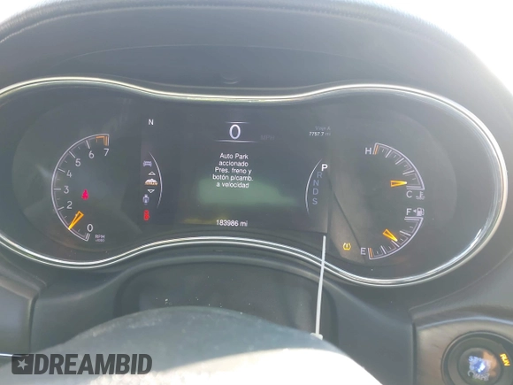 2014 Jeep Grand Cherokee Overland with VIN 1C4RJFCG1EC200570, listed as a IAAI auction lot 41301398 with 183,986 mi miles. Bid and sale history available at carsss.com. Image 7.