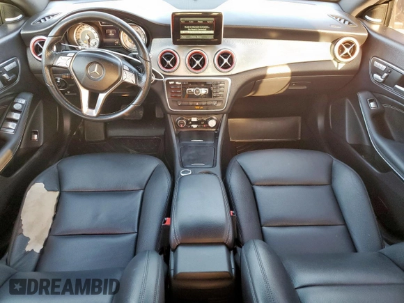 2014 Mercedes-Benz CLA 250 with VIN WDDSJ4EB5EN147700, listed as a Copart auction lot 57957115 with 135,229 mi miles and Salvage title. Bid and sale history available at DreamBid. Image 8.