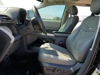 2023 Toyota Sienna Limited z VIN 5TDZSKFC7PS090348, wystawiony jako Copart lot #50559485 z przebiegiem Nie podano mil oraz Szkoda całkowita • Salvage title. Historia ofert i sprzedaży dostępna na DreamBid. Obrazek 7.