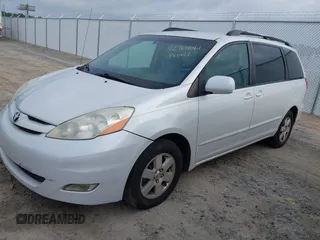 2008 Toyota Sienna XLE с VIN 5TDZK22C28S212914, выставлен на аукционе IAAI как лот 42764061 с пробегом 250 954 миль миль и . История ставок и продаж доступна на DreamBid. Изображение 12.