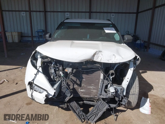 2022 Ford Explorer XLT z VIN 1FMSK7DHXNGA83331, wystawiony jako IAAI lot #41606848 z przebiegiem 54 139 mil mil oraz . Historia ofert i sprzedaży dostępna na DreamBid. Obrazek 11.
