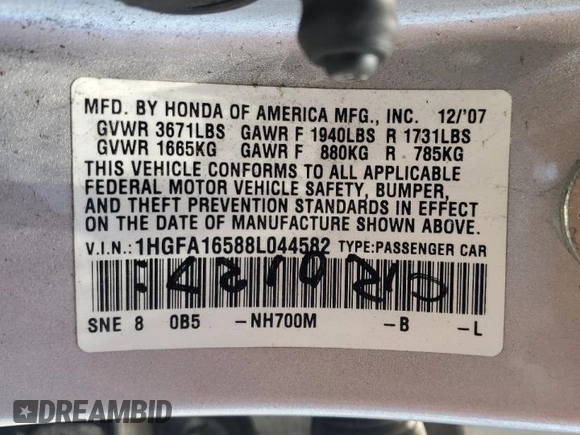 2008 Honda Civic LX z VIN 1HGFA16588L044582, wystawiony jako Copart lot #58868885 z przebiegiem 184 677 mil mil oraz Szkoda całkowita • Salvage title. Historia ofert i sprzedaży dostępna na DreamBid. Obrazek 12.