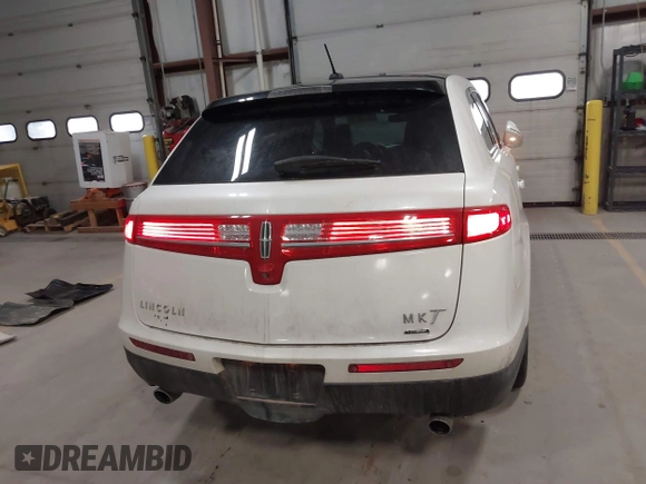 2013 Lincoln MKT EcoBoost with VIN 2LMHJ5AT3DBL56954, listed as a IAAI auction lot 41705877 with 148,771 mi miles. Bid and sale history available at carsss.com. Image 16.