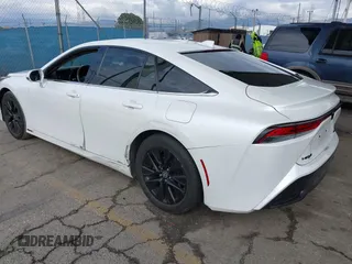 2021 Toyota Mirai XLE with VIN JTDAAAAA8MA002562, listed as a IAAI auction lot 41783479 with 24,821 mi miles and . Bid and sale history available at carsss.com. Image 3.