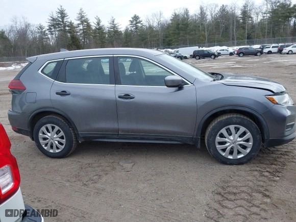 2018 Nissan Rogue SV with VIN KNMAT2MV7JP579770, listed as a IAAI auction lot 41711131 with 85,406 mi miles. Bid and sale history available at carsss.com. Image 14.