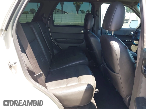 2008 Ford Escape Limited с VIN 1FMCU04128KB13867, выставлен на аукционе IAAI как лот 42499448 с пробегом 224 566 миль миль и . История ставок и продаж доступна на DreamBid. Изображение 8.