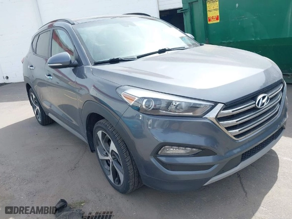 2018 Hyundai Tucson Value with VIN KM8J3CA24JU646807, listed as a IAAI auction lot 41960629 with 117,646 mi miles. Bid and sale history available at carsss.com. Image 1.