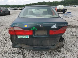 2000 Honda Accord SE with VIN 1HGCG5677YA049486, listed as a Copart auction lot 58548565 with 267,067 mi miles and Salvage title. Bid and sale history available at DreamBid. Image 6.