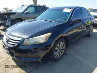 2011 Honda Accord EX z VIN 1HGCP2F70BA036181, wystawiony jako IAAI lot #41996641 z przebiegiem 214 601 mil mil oraz . Historia ofert i sprzedaży dostępna na DreamBid. Obrazek 23.