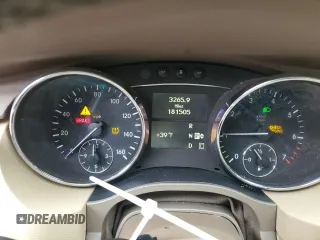 2010 Mercedes-Benz R-Class R 350 with VIN 4JGCB6FE2AA112593, listed as a Copart auction lot 44553065 with 181,505 mi miles and Salvage Title. Bid and sale history available at carsss.com. Image 9.