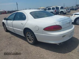 2001 Chrysler LHS z VIN 2C3HC56G31H565954, wystawiony jako IAAI lot #42265472 z przebiegiem 99 740 mil mil oraz . Historia ofert i sprzedaży dostępna na DreamBid. Obrazek 3.