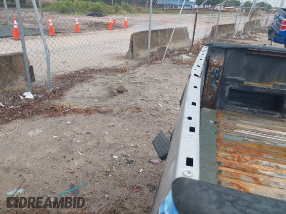 2007 Toyota Tacoma PreRunner with VIN 3TMJU62N77M034559, listed as a IAAI auction lot 42245600 with 219,251 mi miles and . Bid and sale history available at DreamBid. Image 18.