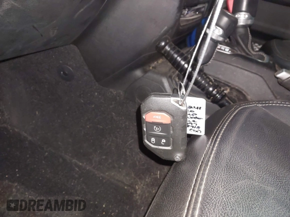 2020 Jeep Gladiator Overland with VIN 1C6HJTFG6LL212997, listed as a IAAI auction lot 41952950 with 60,803 mi miles and . Bid and sale history available at DreamBid. Image 11.