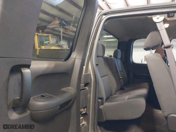 2009 Chevrolet Silverado 1500 LT with VIN 1GCEK29059Z253872, listed as a IAAI auction lot 41325279 with 45,495 mi miles. Bid and sale history available at carsss.com. Image 8.