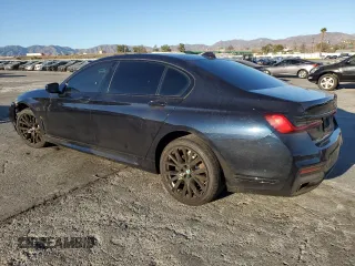 2021 BMW 7 Series 740i with VIN WBA7T2C01MCF72583, listed as a Copart auction lot 88601095 with 57,227 mi miles and Salvage title. Bid and sale history available at DreamBid. Image 2.