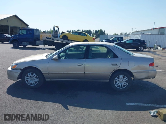 2000 Toyota Camry CE z VIN JT2BG22K2Y0440255, wystawiony jako IAAI lot #42088080 z przebiegiem 353 102 mil mil oraz . Historia ofert i sprzedaży dostępna na DreamBid. Obrazek 14.
