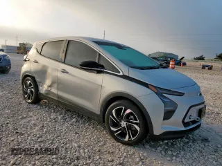 2023 Chevrolet Bolt EV 2LT z VIN 1G1FX6S02P4169017, wystawiony jako Copart lot #59164215 z przebiegiem 20 508 mil mil oraz Szkoda całkowita • Salvage title. Historia ofert i sprzedaży dostępna na DreamBid. Obrazek 4.