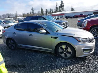 2013 Kia Optima EX z VIN KNAGM4AD4D5042639, wystawiony jako IAAI lot #41808282 z przebiegiem 107 763 mil mil oraz . Historia ofert i sprzedaży dostępna na DreamBid. Obrazek 13.