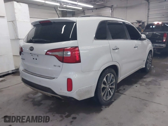 2015 Kia Sorento SX Limited with VIN 5XYKWDA70FG619582, listed as a IAAI auction lot 41558289 with 115,222 mi miles. Bid and sale history available at carsss.com. Image 4.