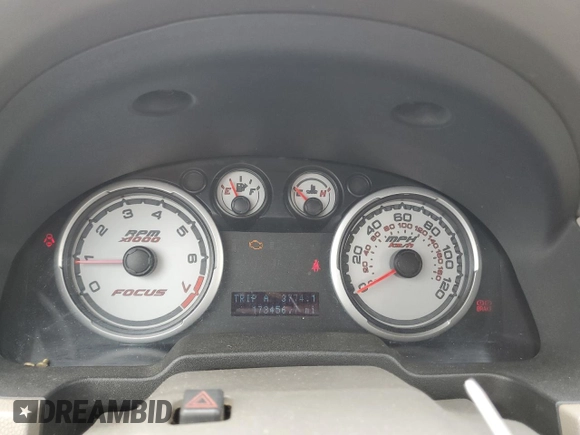 2011 Ford Focus SE with VIN 1FAHP3FN3BW180390, listed as a Copart auction lot 66377674 with 173,456 mi miles and Salvage Title. Bid and sale history available at DreamBid. Image 9.