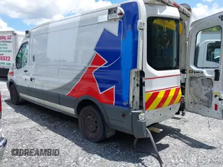 2018 Ford Transit z VIN 1FDYR2CM5JKA14321, wystawiony jako IAAI lot #42231277 z przebiegiem Nie podano mil oraz . Historia ofert i sprzedaży dostępna na DreamBid. Obrazek 3.